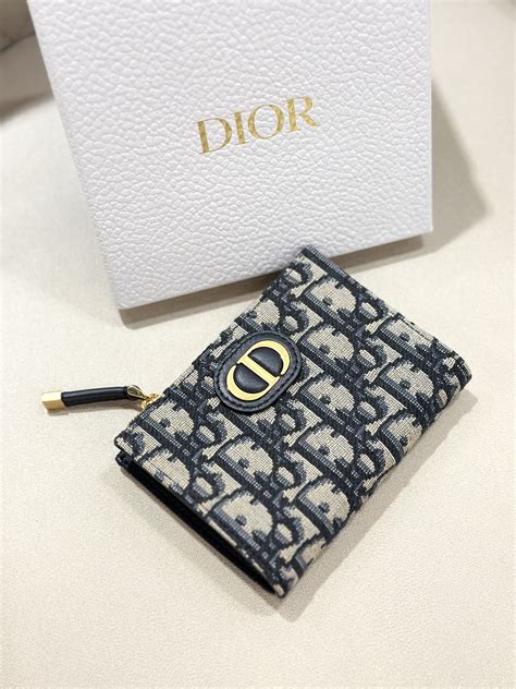 dior wallet montaigne|dior 30 montaigne wallet.